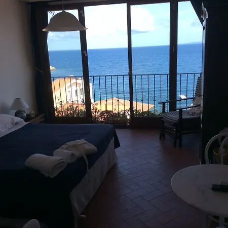 Couette-café Chianalea 54