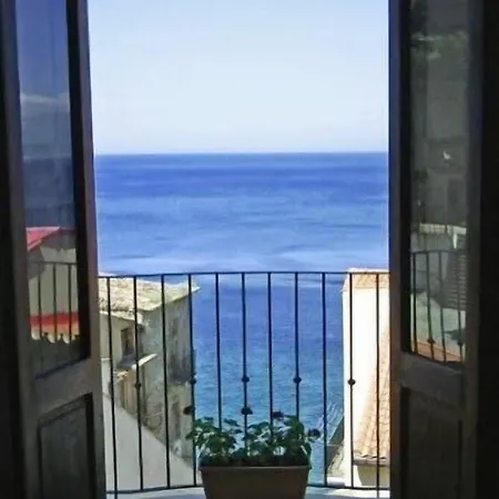 Chianalea 54 Couette-café